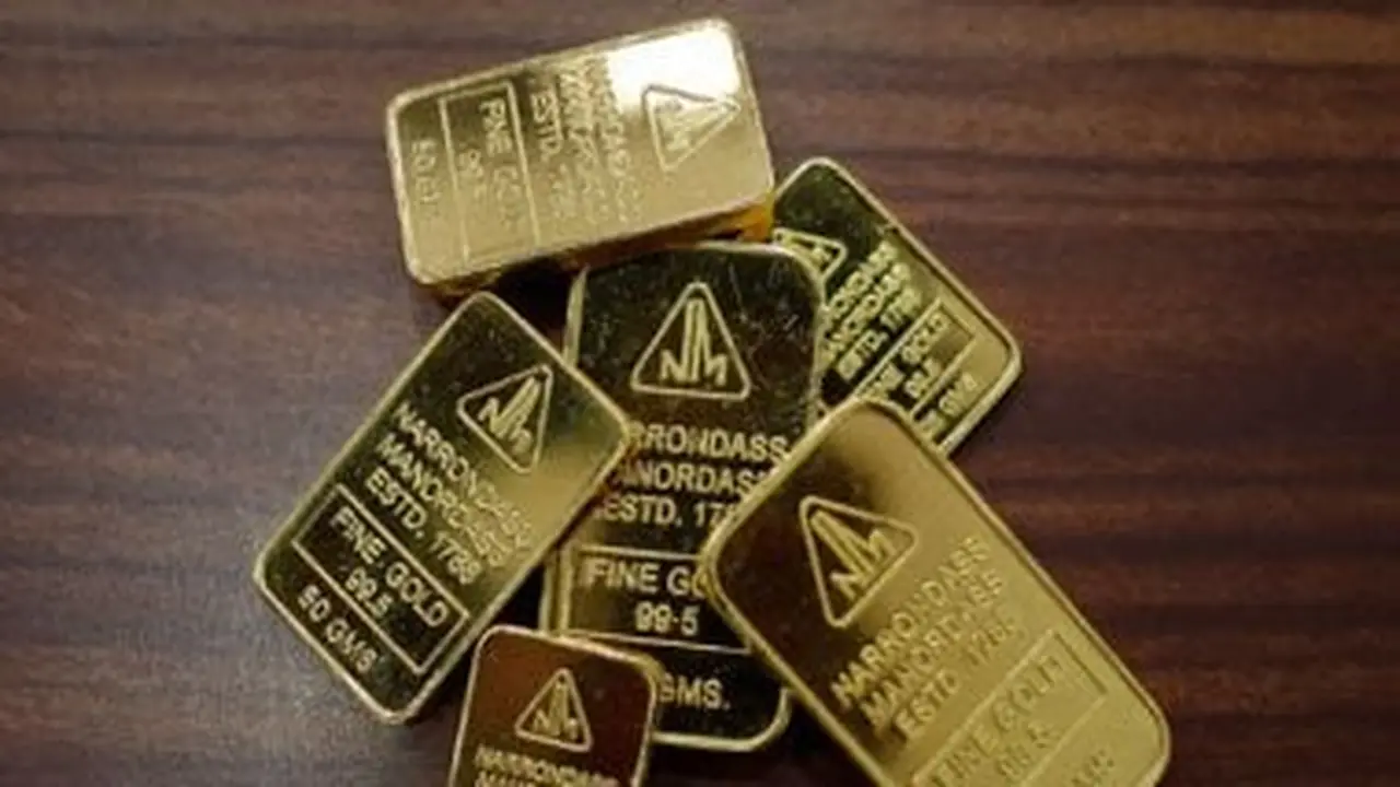 تطورات مفاجئة في سعر الذهب بعد تراجعه 40 جنيهاً بضغط من الدولار